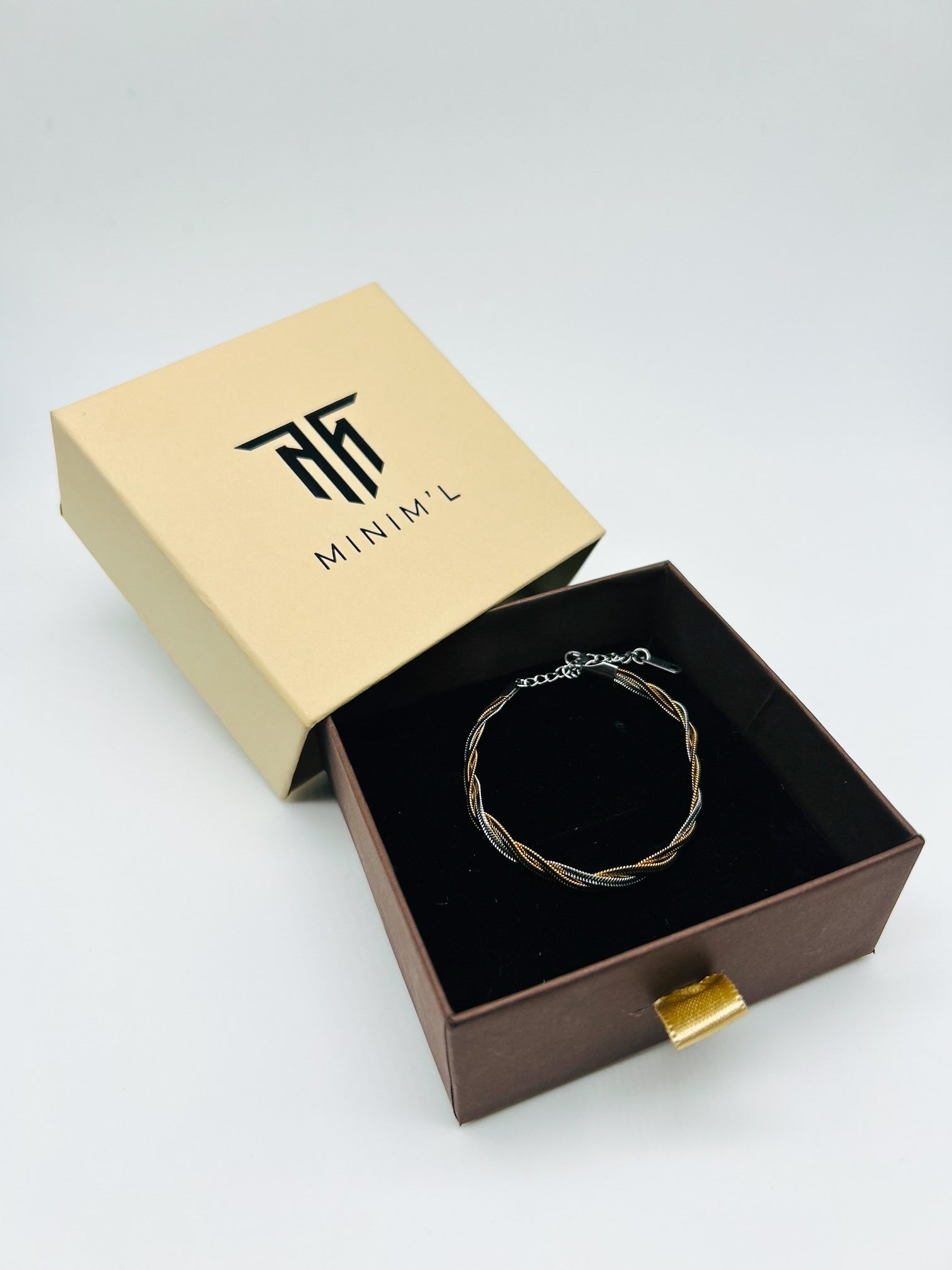 TRI-TONE LAYERED BRACELET