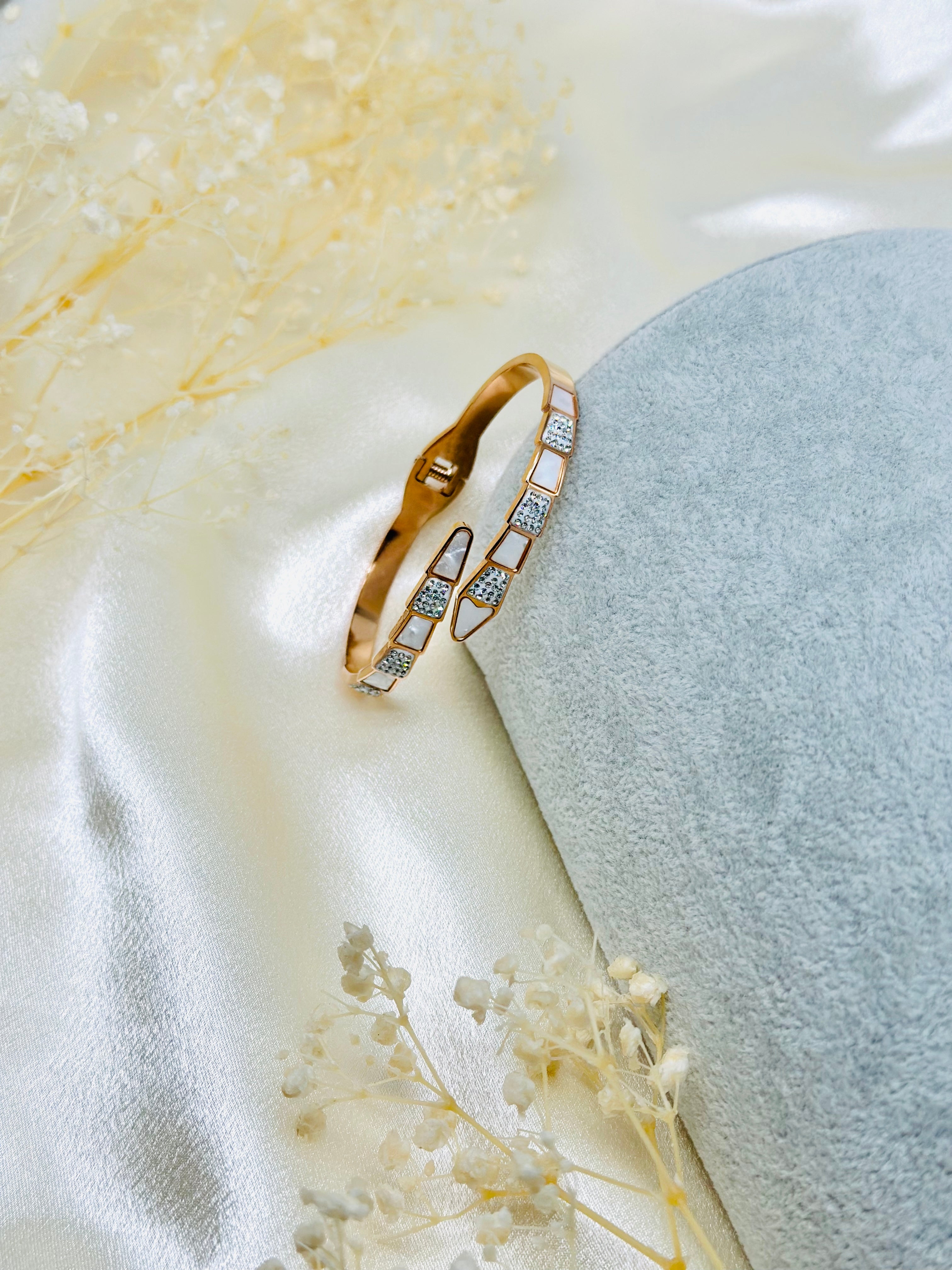 ZENIA  BRACELET