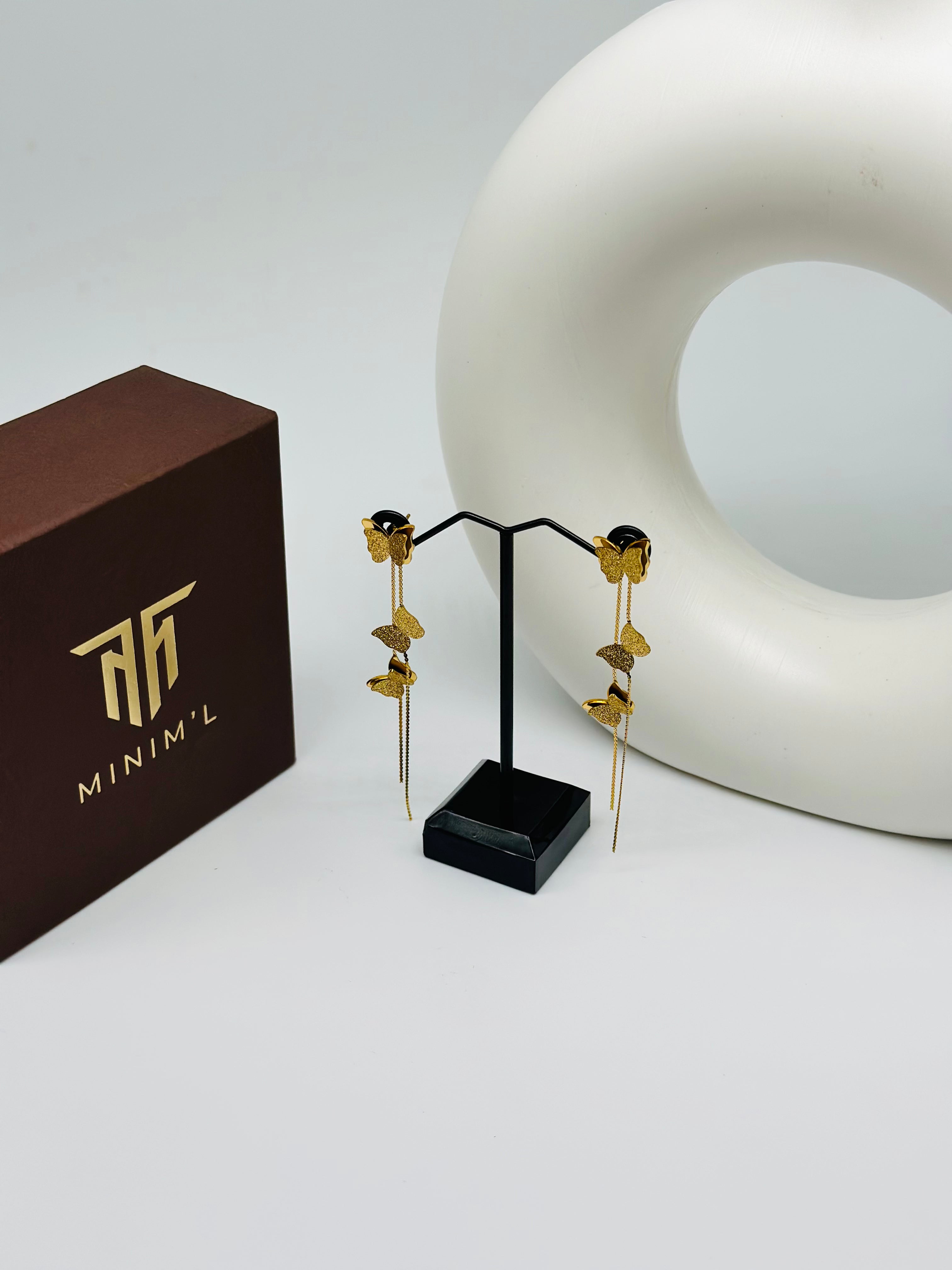 LYRAZ EARRINGS
