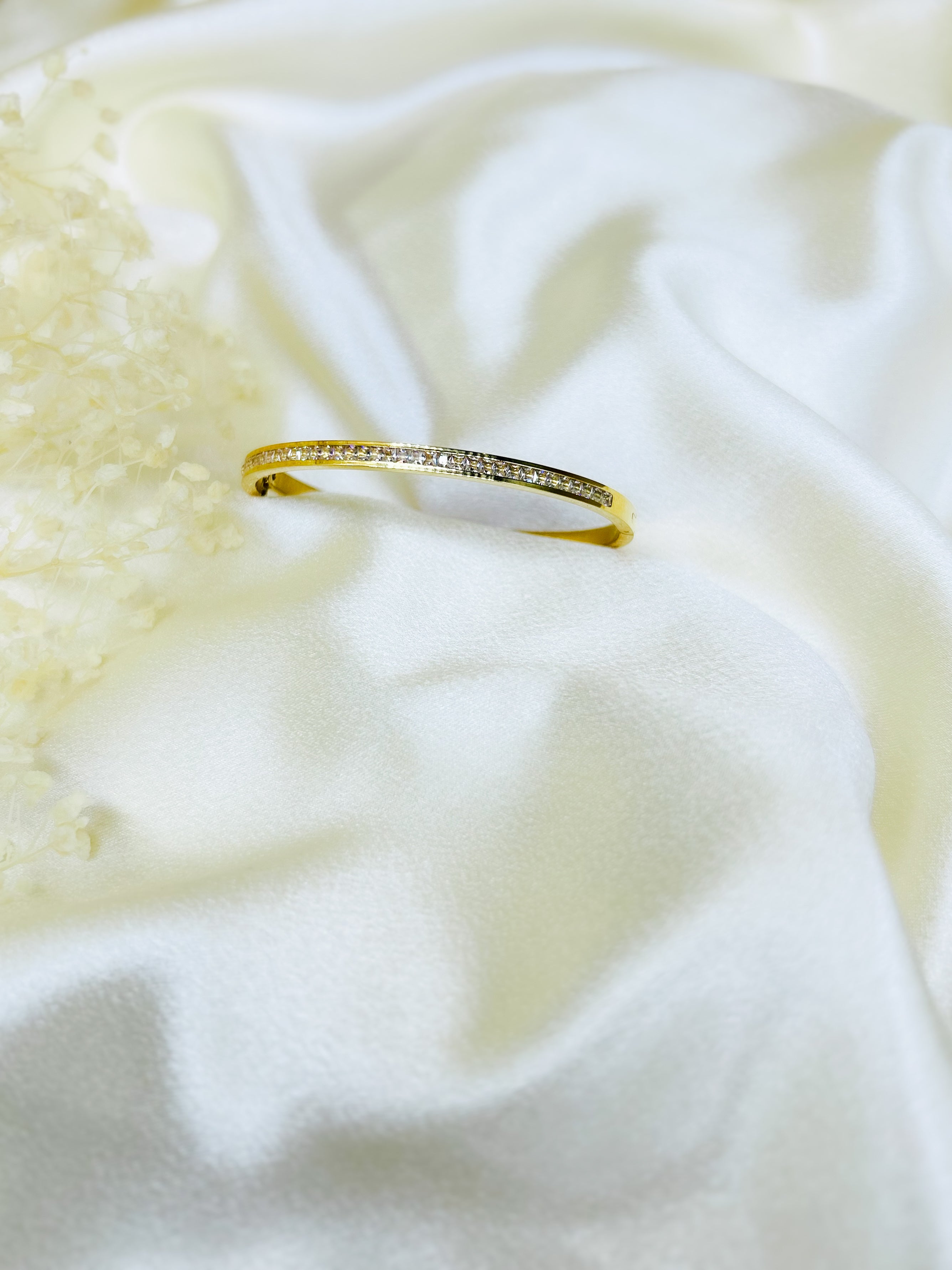 THIN LUXE BRACELET