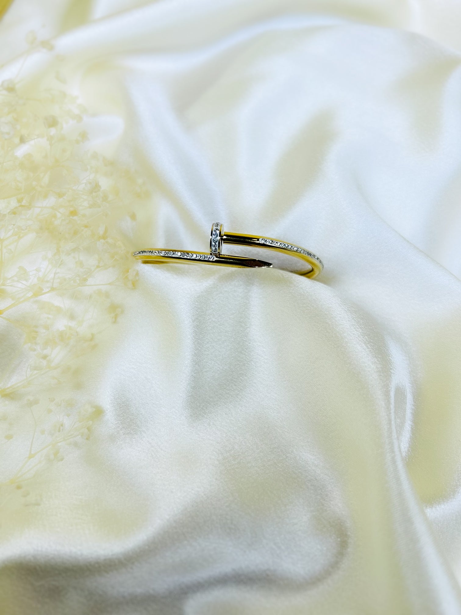 STELLAR  NAIL BRACELET