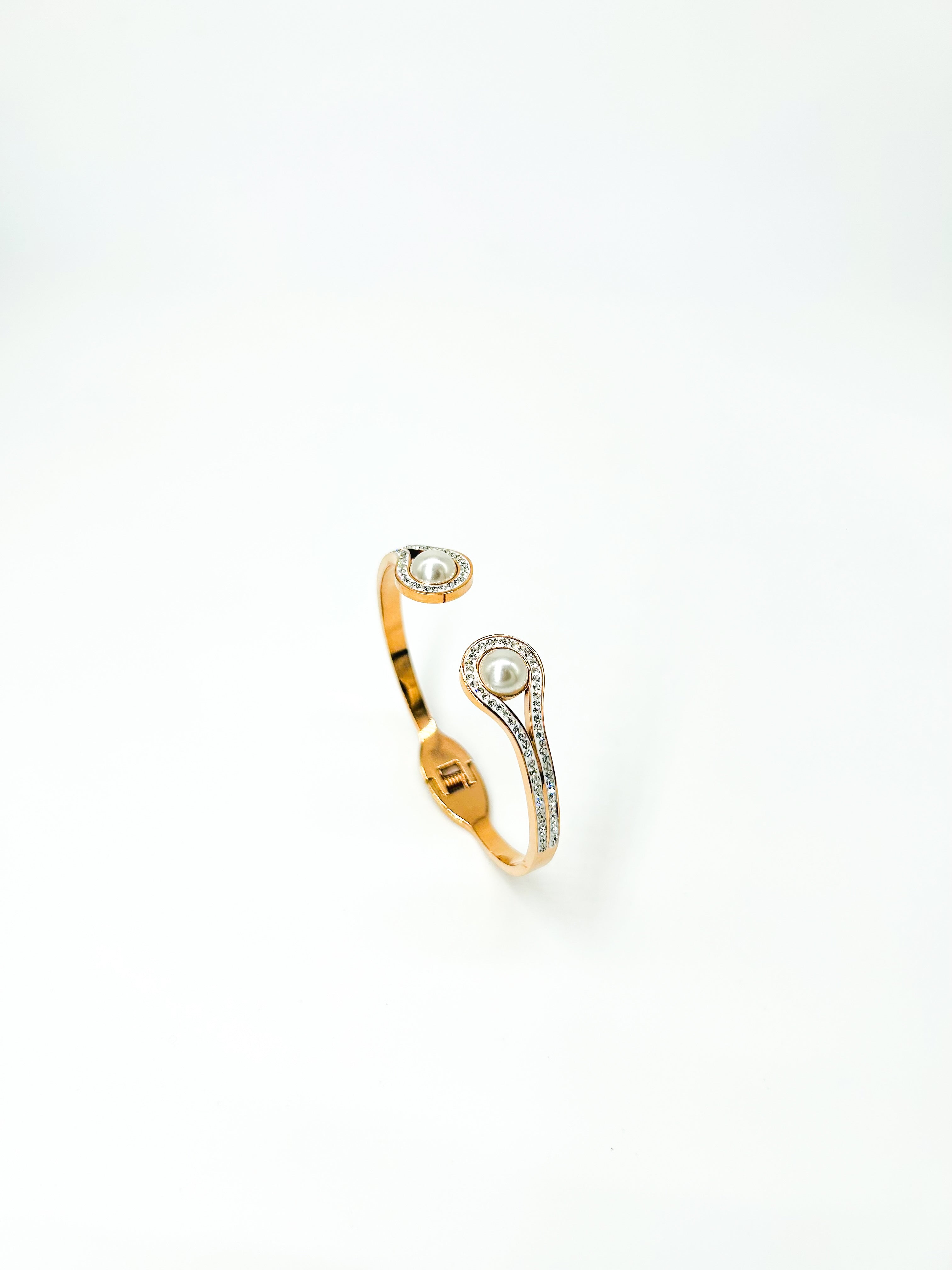 PEARL BRACELET